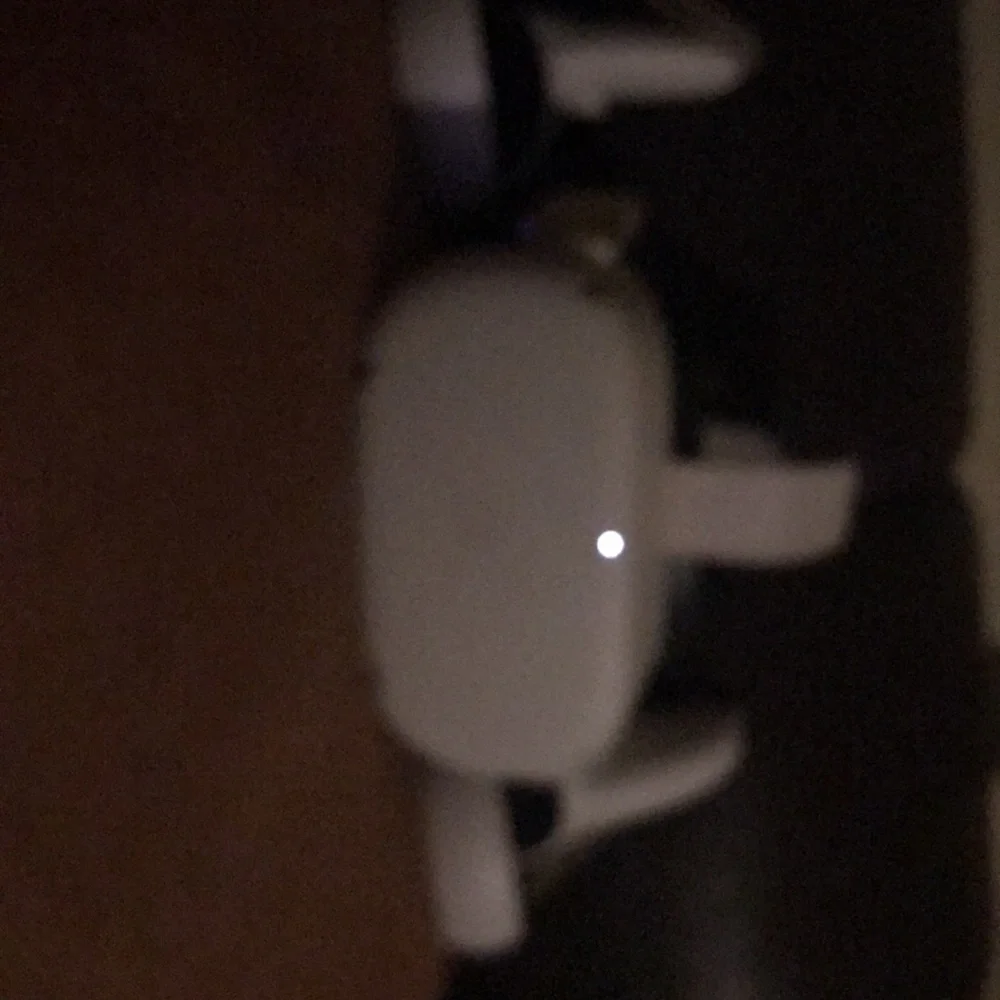 Vr headset not used new frm box dm for it shipping worldwide